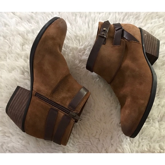 clarks brown suede ankle boots